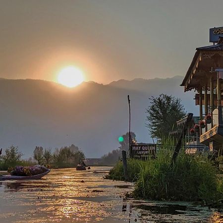 White House Group Of Houseboats Hotel Srinagar  Bagian luar foto